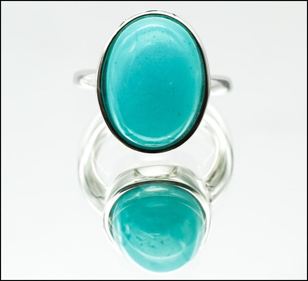 A polished resin ring